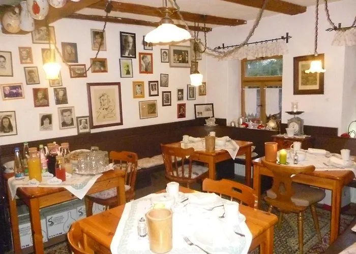 Hotel-Gasthof-Schiff