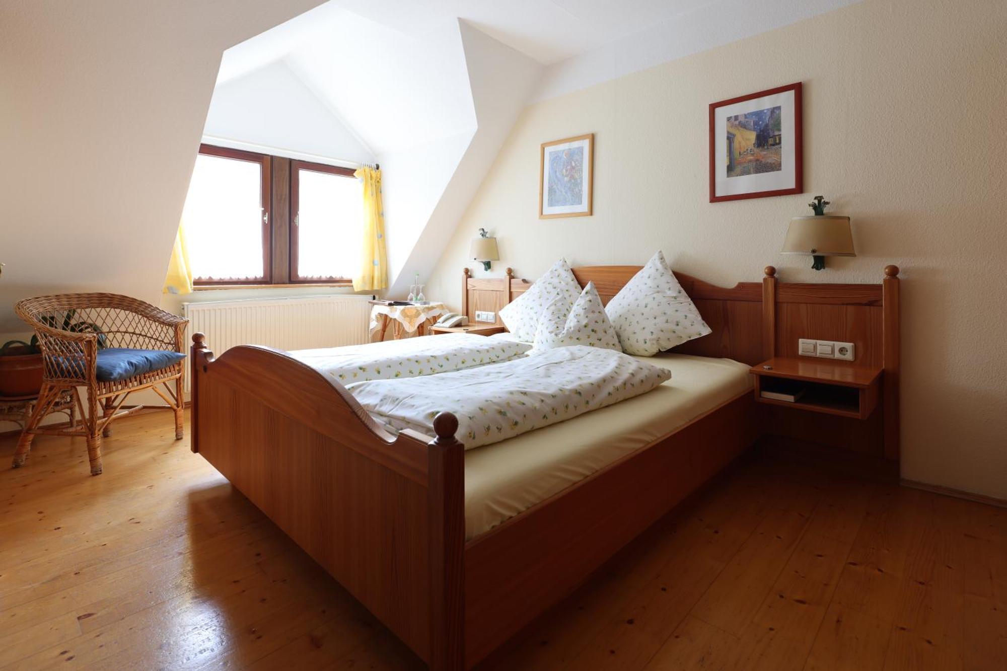 Hotel-gasthof-schiff